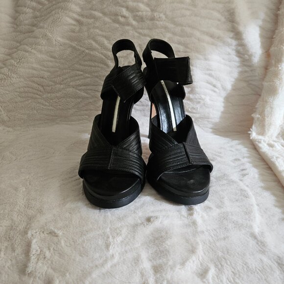 Shoes - Picture 1 of 3